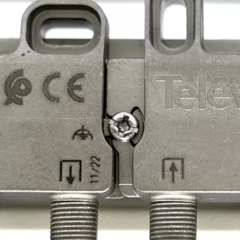 Skirstytuvas Televes 6 krypčių VT612FZ 5–1218 MHz 12 dB