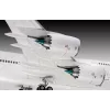 Replė Revell Boeing 747-8 Lufthansa nauja dažymo schema