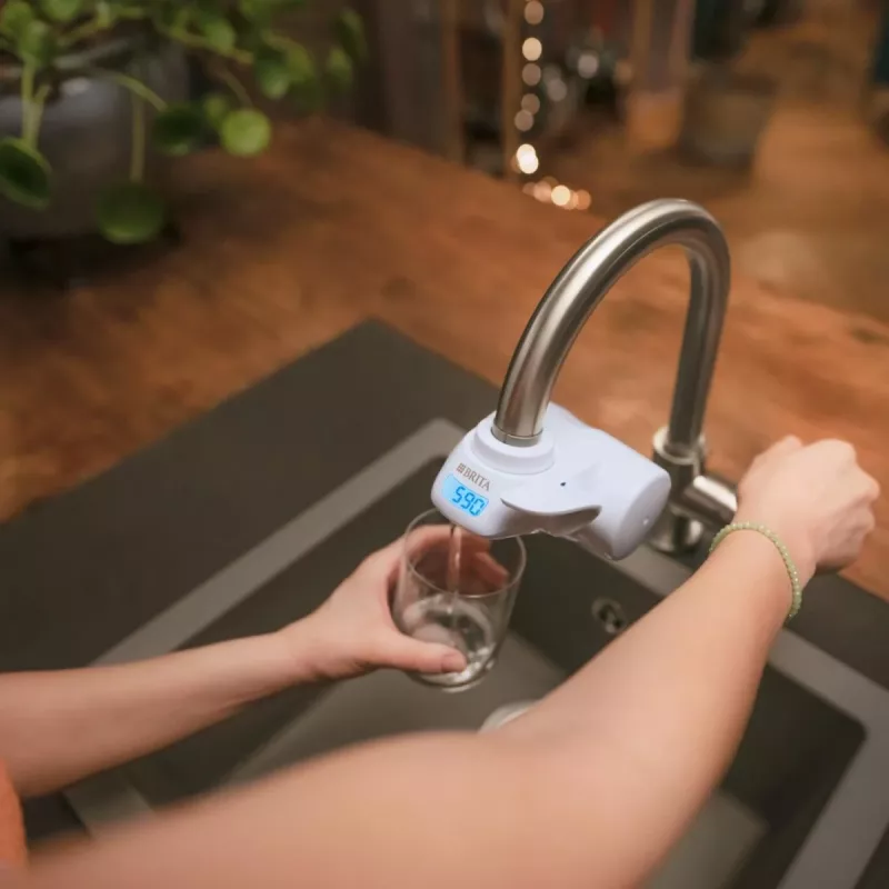 BRITA vandens filtras čiaupui 1.2023.0413, 3 režimai, 5 pakopų kasetė, 600 l talpa, baltas, 5 čiaupo adapteriai