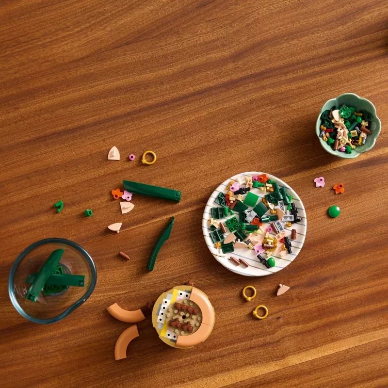 LEGO ICONS 10343 Botaninė kolekcija – Mini orchidėja
