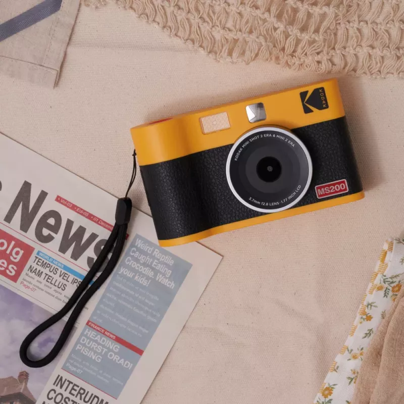 Momentinė kamera Kodak Mini Shot 2 Era – nešiojama momentinė nuotraukų kamera su įmontuotu spausdintuvu, juoda