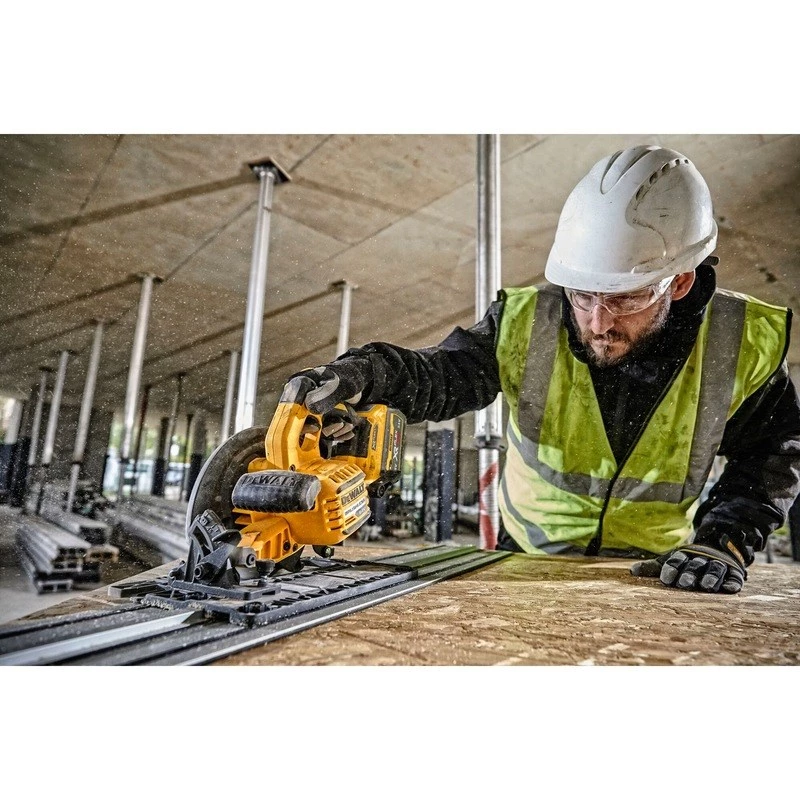 DeWALT DCS579NT-XJ nešiojamasis diskinis pjūklas 19 cm Juoda, Pilka, Geltona 5800 RPM
