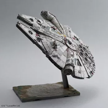 REVELL Millennium Falcon modelio rinkinys 1:144 masteliu — plastikinis surinkimo erdvėlaivis