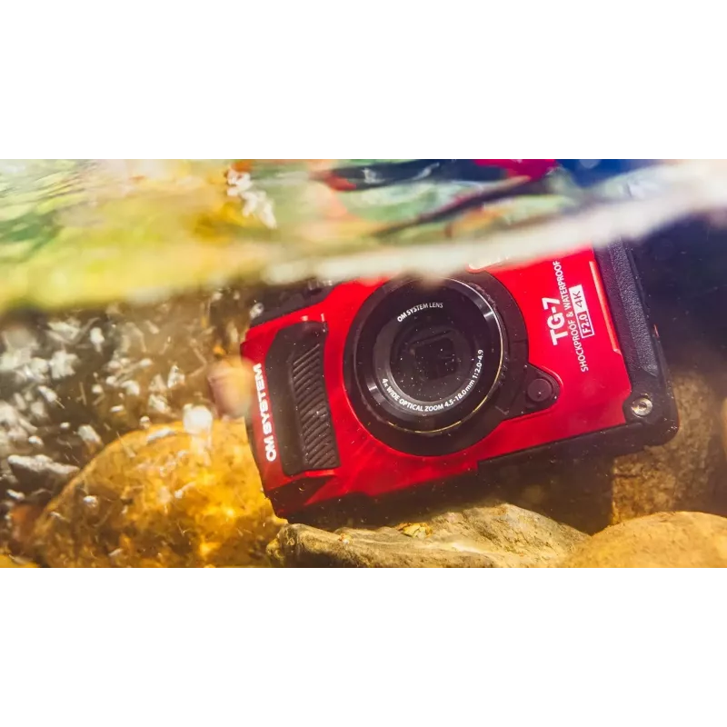 Fotoaparatas OM SYSTEM Tough TG-7 raudonas