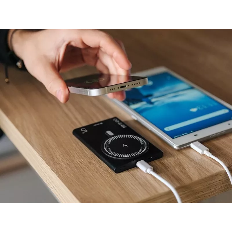 Nešiojamas įkroviklis TRACER AirMag2 — 5000 mAh, MagSafe suderinamas, USB-C PD 20W, belaidis įkrovimas, 115 g, 1 prievadas