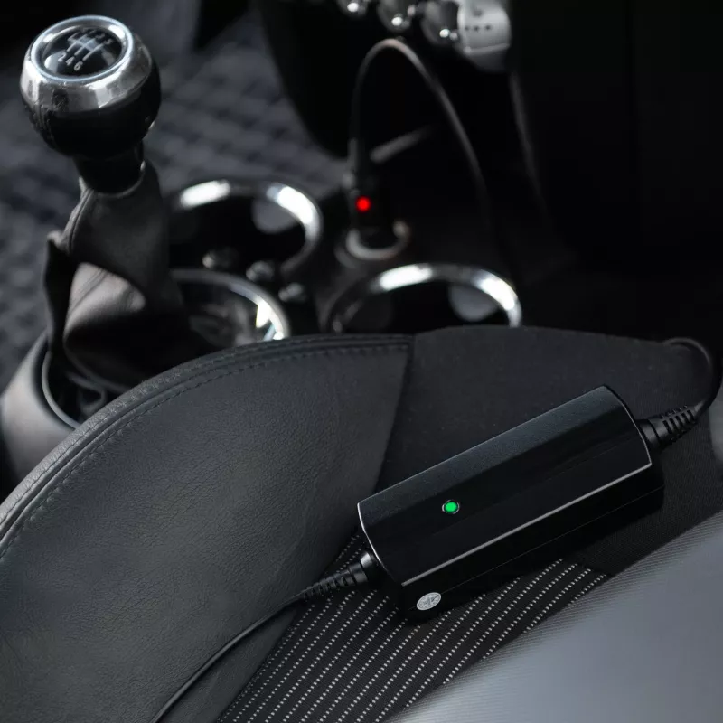 Akyga AK-ND-84 automobilinis maitinimo adapteris Dell nešiojamiesiems kompiuteriams, 65 W, 19,5 V / 3,33 A, 4,5 x 3,0 mm + kaištis, 12 V įėjimas