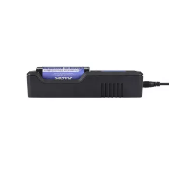 XTAR VC4 buitinių baterijų įkroviklis su USB