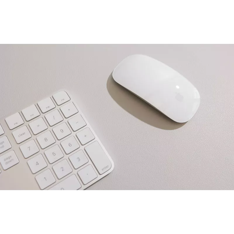 Twelve South DeskPad – veganinės odos staltiesė