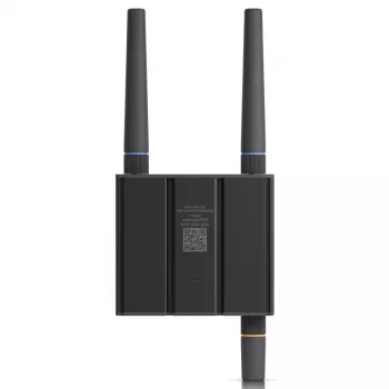 Maršrutizatorius koriniam tinklui Ubiquiti UMR-Ultra – 4G LTE, NanoSIM, 2,4 GHz Wi‑Fi (802.11g), 2x RJ‑45, 3 išorinės SMA antenos, 5–30 V DC