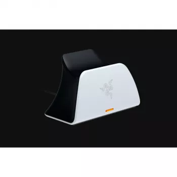 Įkrovimo stovelis Razer RC21-01900100-R3U1, skirtas PlayStation 5 valdikliams – baltas, įkrauna vieną valdiklį, komplekte USB-C į USB-A laidas