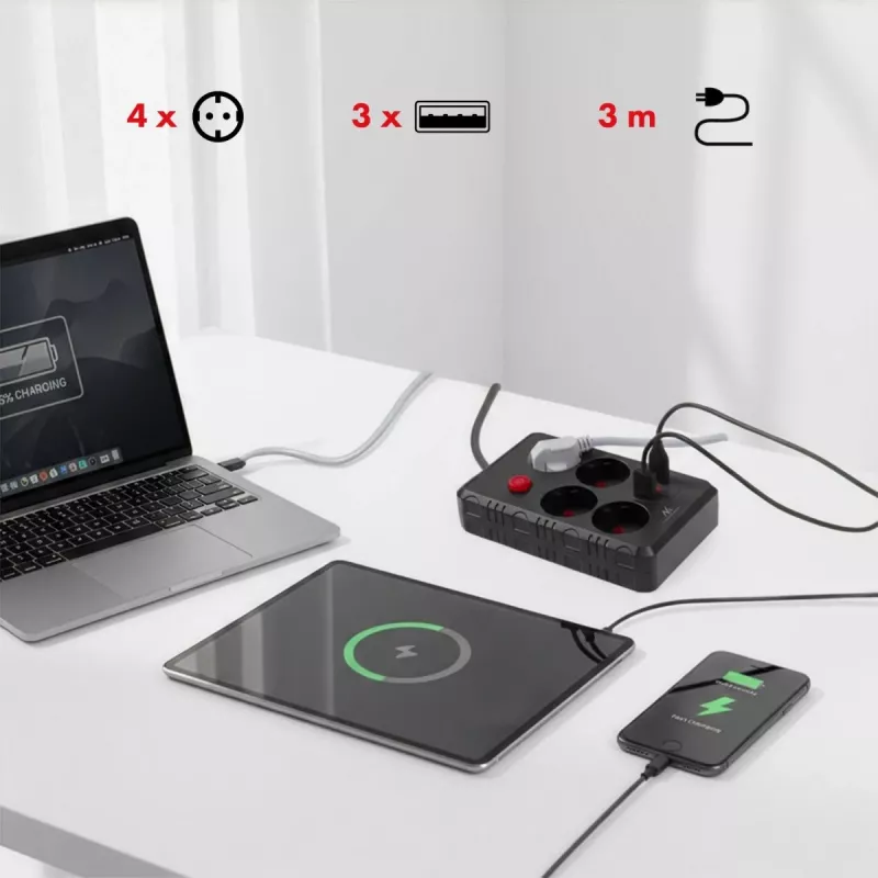 Maitinimo blokas MACLEAN MCE393 B – 4 kištukiniai lizdai, 3×USB, 110–240 V, 2500 W, 3 m laidas, juodas