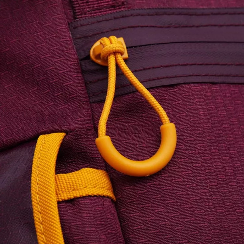 NB Kuprinė 30L 17.3/BORDO Raudona 5361 Rivacase