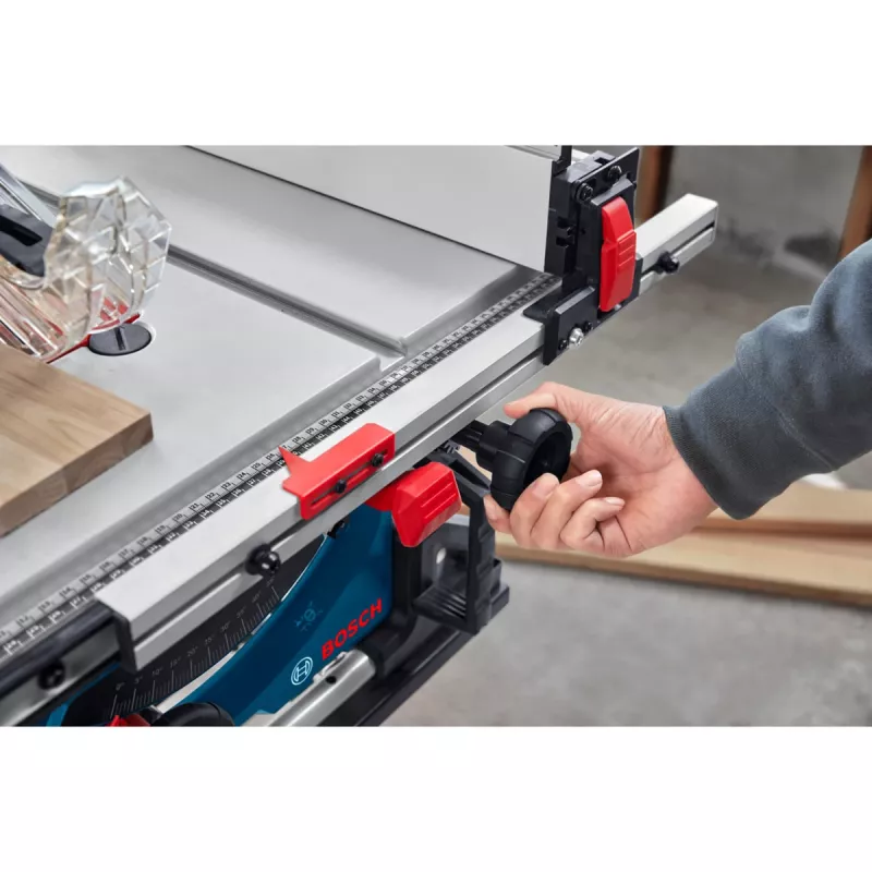 Stalinis pjūklas Bosch GTS 70-216, 1850 W, 216 mm diskas