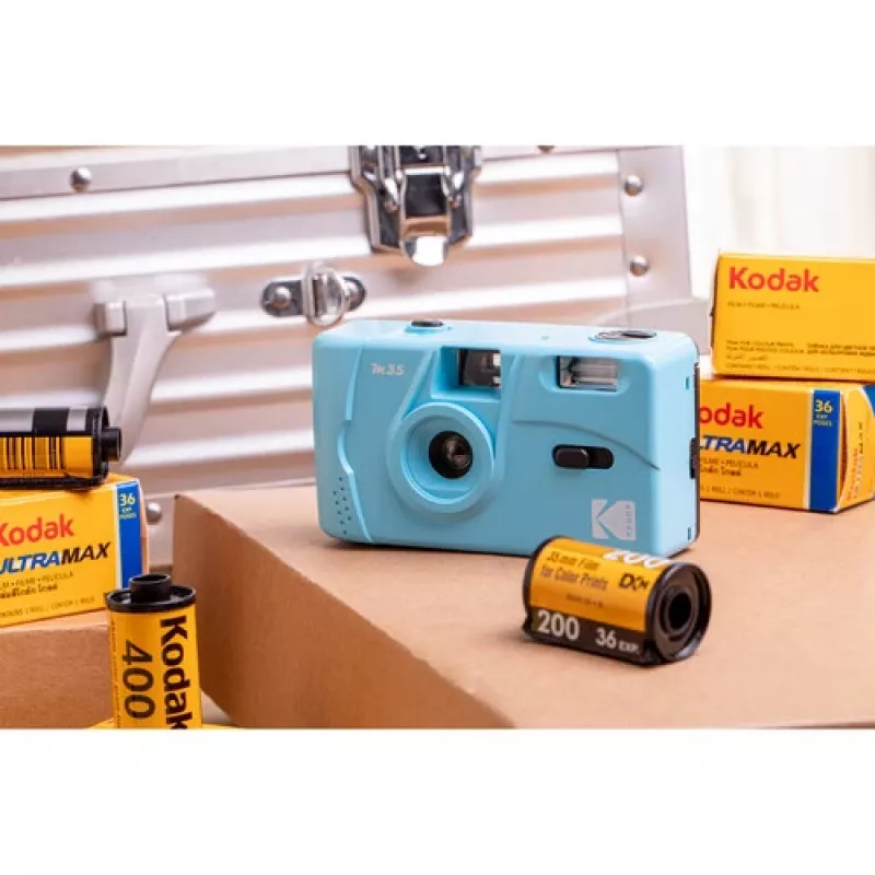 Kodak M35 kompaktiškas juostinis fotoaparatas 35 mm mėlynas (117061)