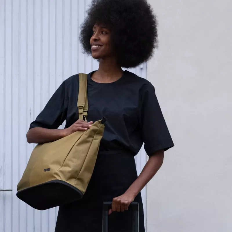 Thule Aion Tote Bag Nutria | Vandeniui atsparus kelioninis krepšys