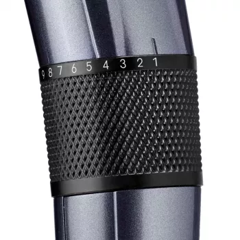 Plaukų kirpimo mašinėlė BABYLISS E976E – belaidė, 26 ilgio nustatymai, 0,5–25 mm, 40 mm ašmenys, titano/nerūdijančio plieno ašmenys, 60 min. veikimo laikas