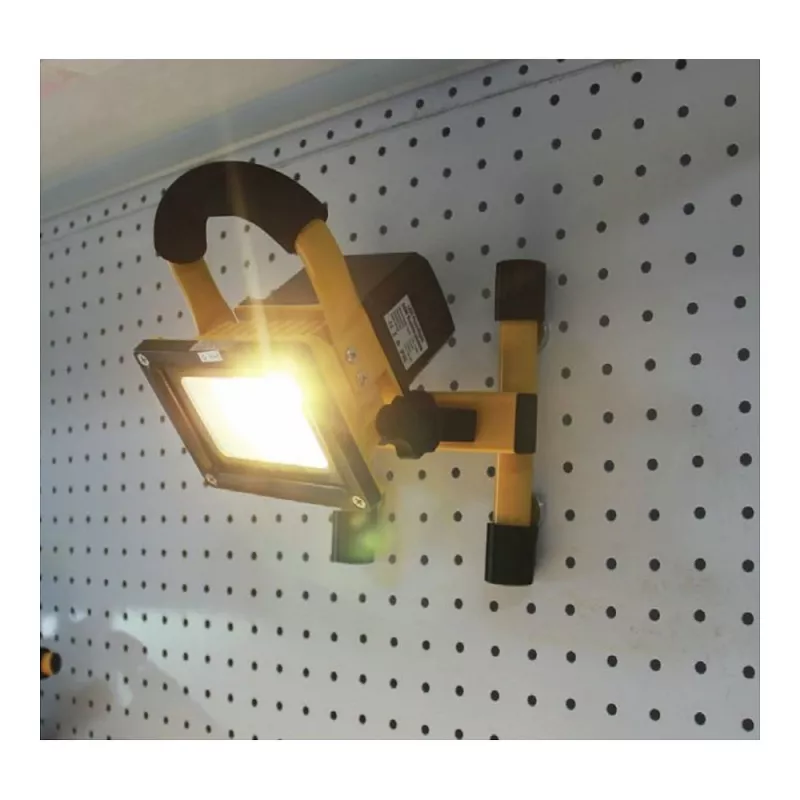 Synergy 21 LED statybinis prožektorius 10W su papildomomis magnetinėmis kojelėmis