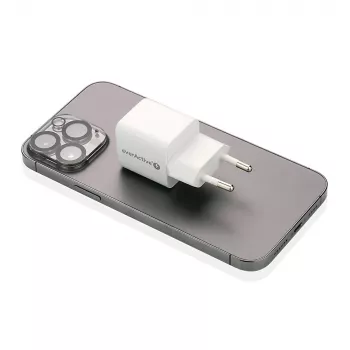 Sieninis įkroviklis everActive SC-330Q su 1x USB-A ir 1x USB-C prievadais, 20 W, baltas