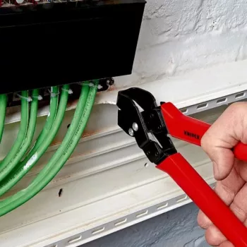 Knipex 90 61 20 Įpjovimo replės plastikiniams latakams ir kabelių kanalams