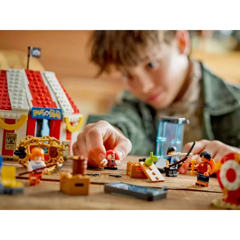 LEGO Bricks statybinis rinkinys Klouno Bagi cirko palapinė 75637 — 573 detalės, 4 minifigūrėlės, nuo 8 m.