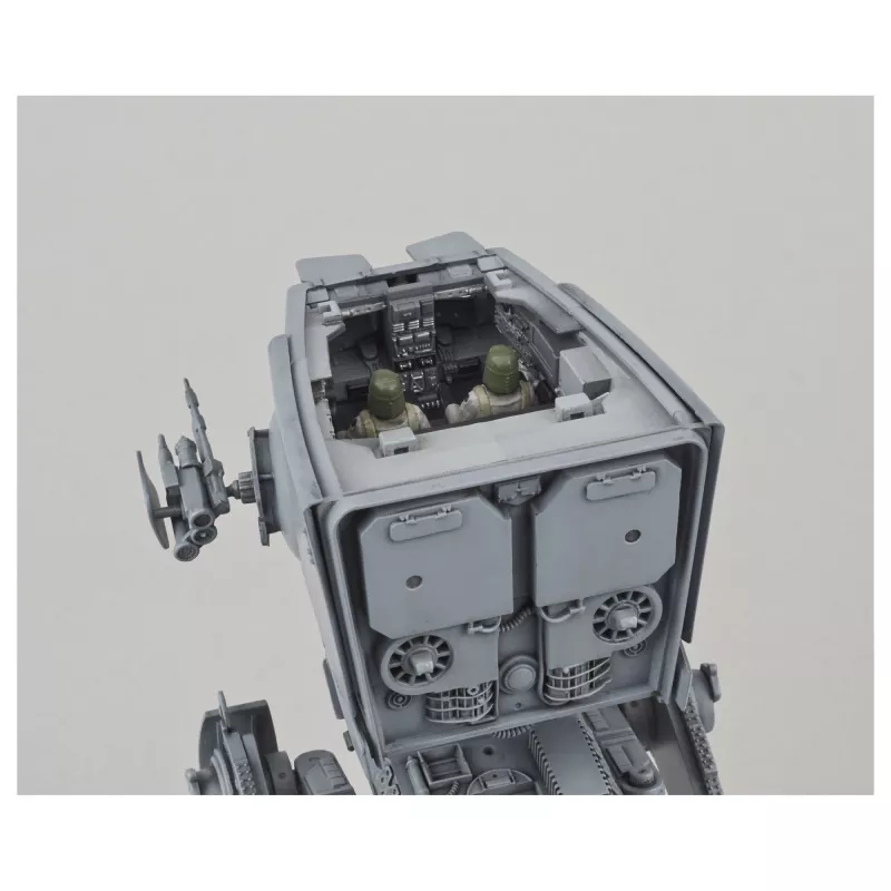Šarvuotos kovos mašinos modelio surinkimo rinkinys REVELL AT-ST 1:48 mastelis, aukštis 182 mm