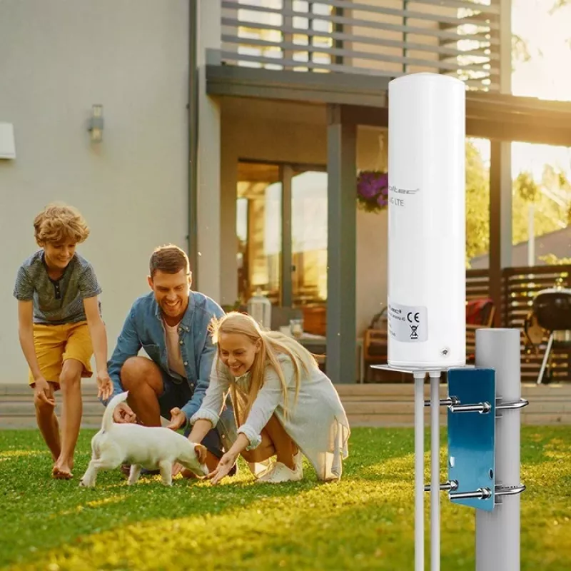 Outdoor omnidirectional 4G LTE antena QOLTEC 57044, 5 dBi, 600–2700 MHz, 50 W, 50 Ω, baltas varinis korpusas
