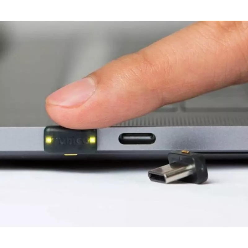 YubiKey Yubico 5C Nano FIPS saugos raktas, 2048 bitų RSA