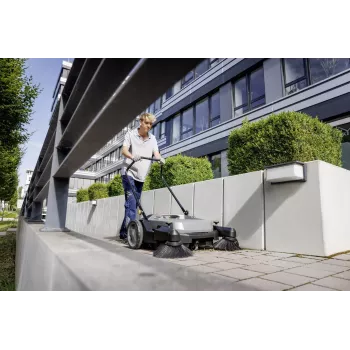 Karcher AG KM 70/20 C 2SB rankinis šlavimo aparatas, 22 kg