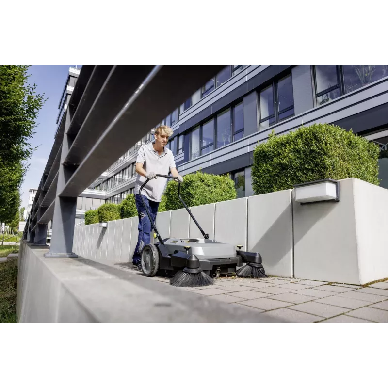 Karcher AG KM 70/20 C 2SB rankinis šlavimo aparatas, 22 kg
