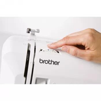 Buitinė siuvimo mašina Brother RH127VP2 – 27 programos, 820 RPM, 5 mm dygsnio plotis, laisva rankovė, LED ekranas