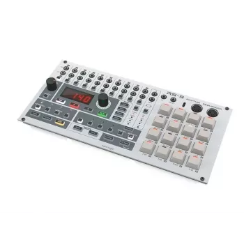 Eurorack korpusas būgnų mašinai Behringer RS-9 – modulio dėklas