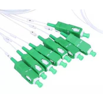 Šviesolaidžio skirstytuvas Extralink PLC 1:8 SC/APC 900µm 1,5m Žalia Balta