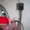 Krovimo stotelė elektromobiliams Green Cell EV14 22 kW juodas aliuminis sieninis