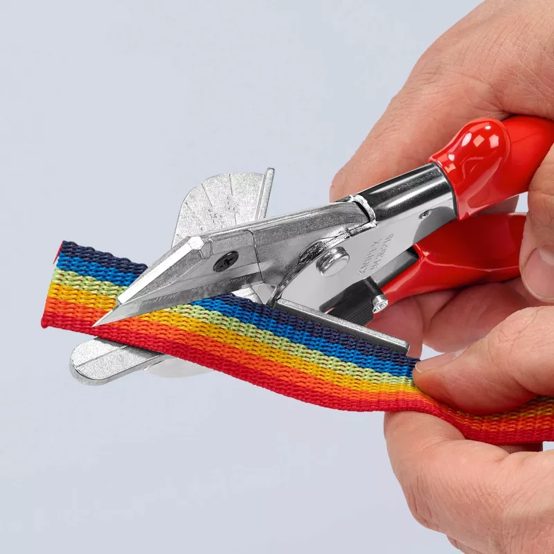 Rankinis kabelių pjaustytuvas Knipex 94 35 215