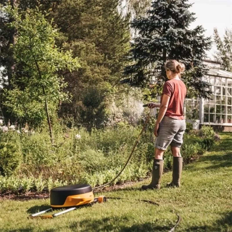 Fiskars sodo būgnas su XL žarna ant ratų