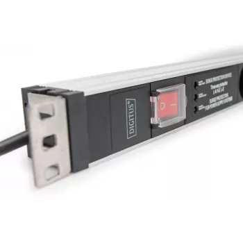Digitus DN-95433 19 colių 1U rozetė su 5 saugiais lizdais ir 2 m kabeliu