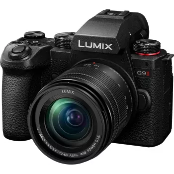 Panasonic Lumix G9 II + 12-60mm F3.5-5.6 veidrodinis fotoaparatas 25,21 MP Live MOS 11552 x 8672 pikseliai juoda (DC-G9M2ME)
