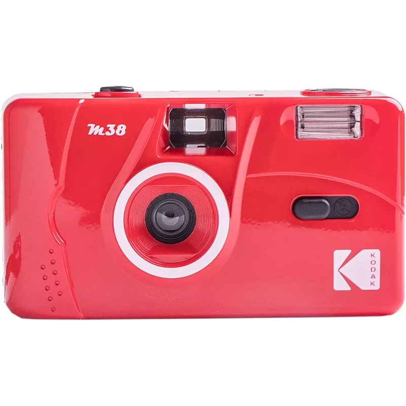 Kodak M38 Scarlet – daugkartinis 35 mm juostinis fotoaparatas, kompaktiškas