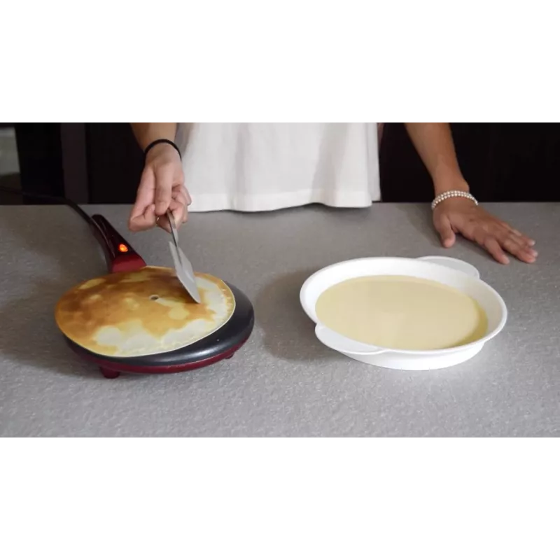 Blyninė Crepe maker Beper BT.710Y - elektrinė blynų keptuvė su nelipnia danga