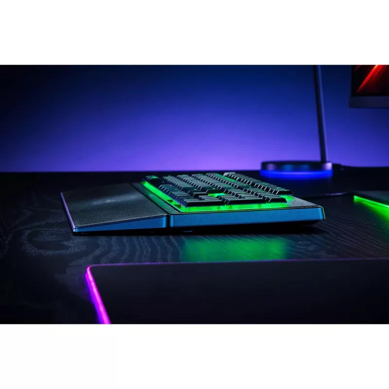Žaidimų klaviatūra Razer Ornata V3 X Full-size USB, membraniniai jungikliai, RGB LED apšvietimas, riešo atrama, 1000 Hz atnaujinimo dažnis, juoda