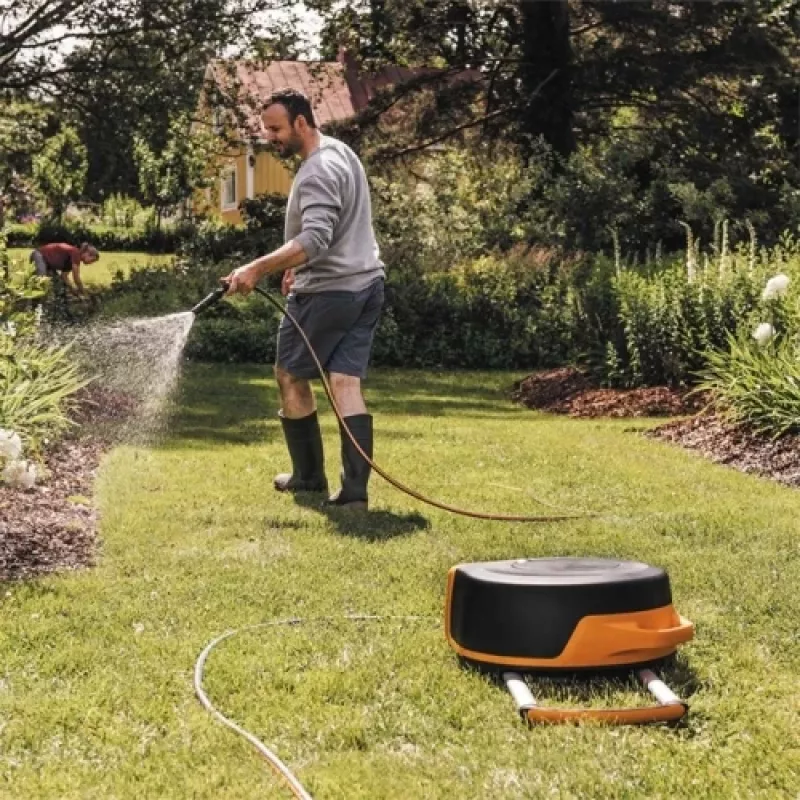 Fiskars sodo būgnas su XL žarna ant ratų