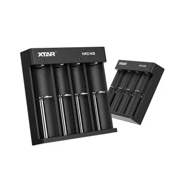 XTAR MC4S 4 lizdų stalinis akumuliatorių įkroviklis cilindriniams Li-ion 18650 ir NiMH (A/AA/AAA/AAAA/C/D), 1 A išėjimas, 5 V įėjimas, juodas