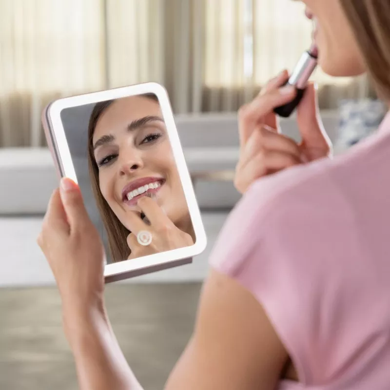 Medisana CM 400 LED stalinis veidrodis