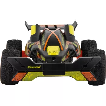 RC didelio greičio automobilis su tramplinu