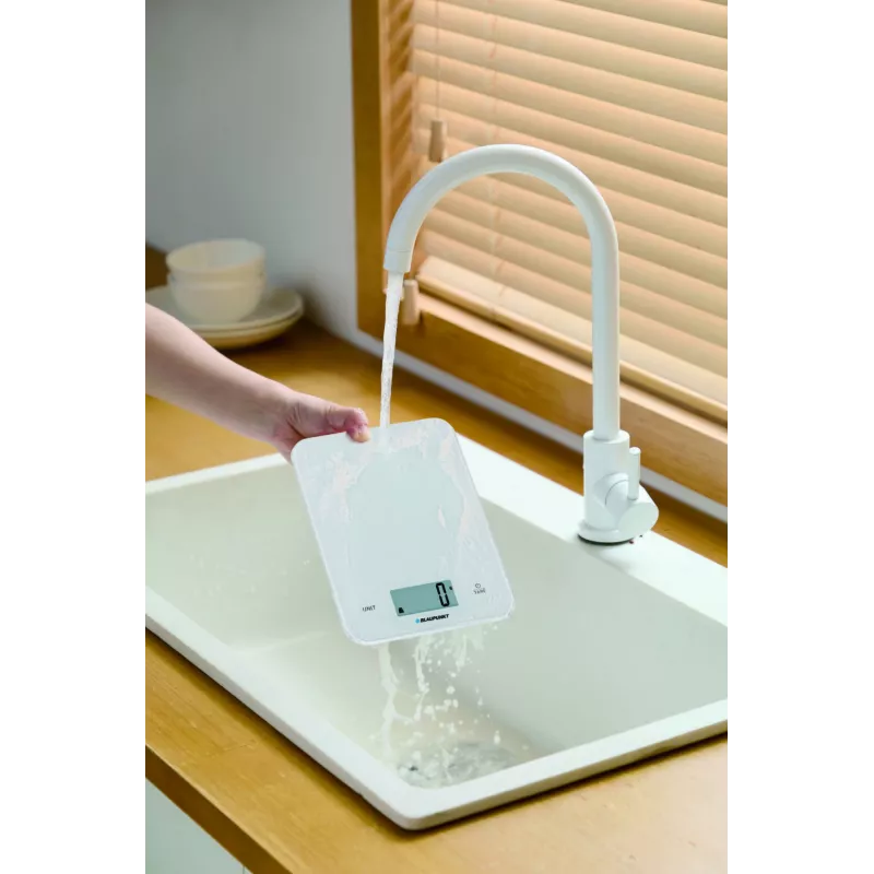 Virtuvinės svarstyklės BLAUPUNKT FKS401 balta, 10 kg, 1 g tikslumas, jutiklinis valdymas