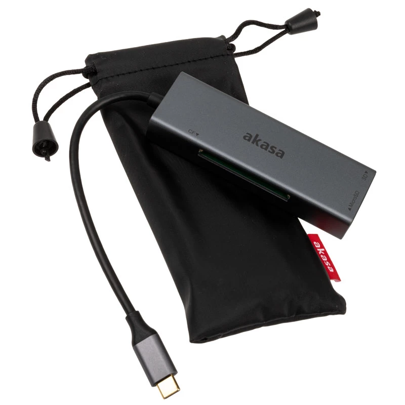 Akasa AK-CR-09BK 3 viename USB 3.2 Gen1 Type-C atminties kortelių skaitytuvas