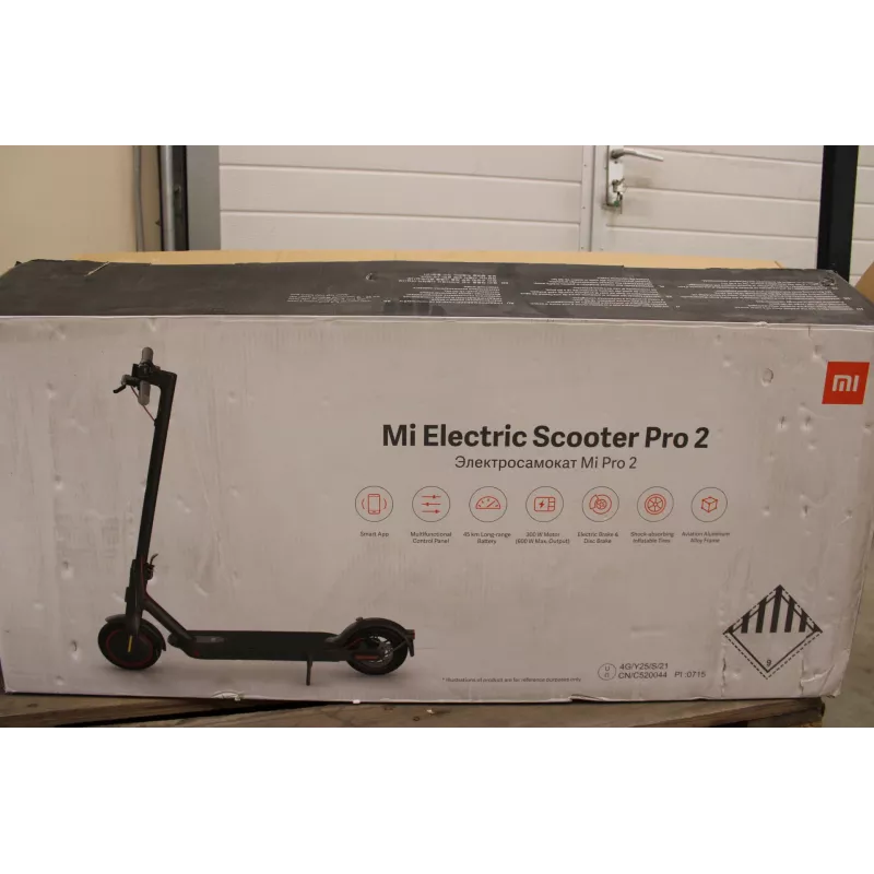 Išpardavimas. Xiaomi Mi Electric Scooter Pro 2 (Juoda) | Naudotas, subraižytas, nešvarus, mažas įtrūkimas gale