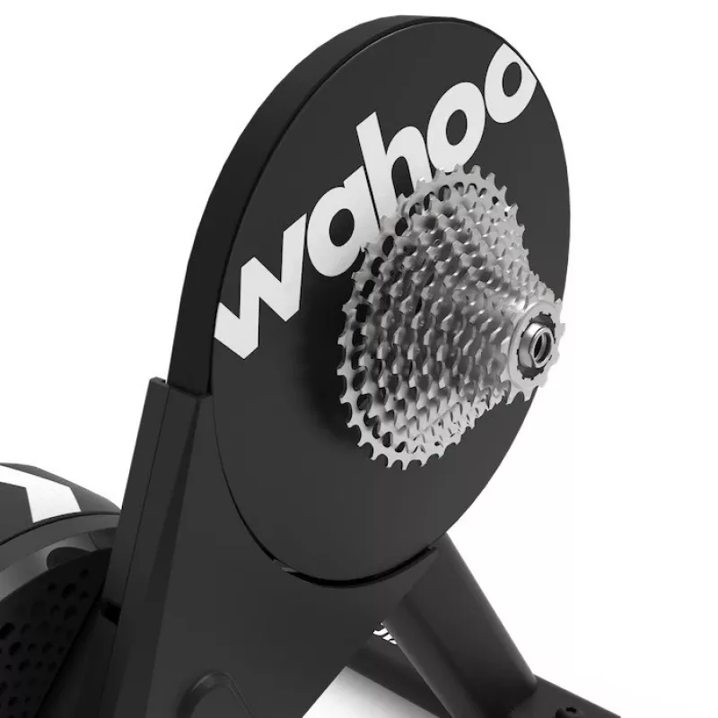 Išmanusis dviračių treniruoklis Wahoo KICKR CORE 2 — magnetinis, diržinė pavara, 1800 W, 11 pavarų kasetė, Bluetooth/Wi‑Fi/ANT+
