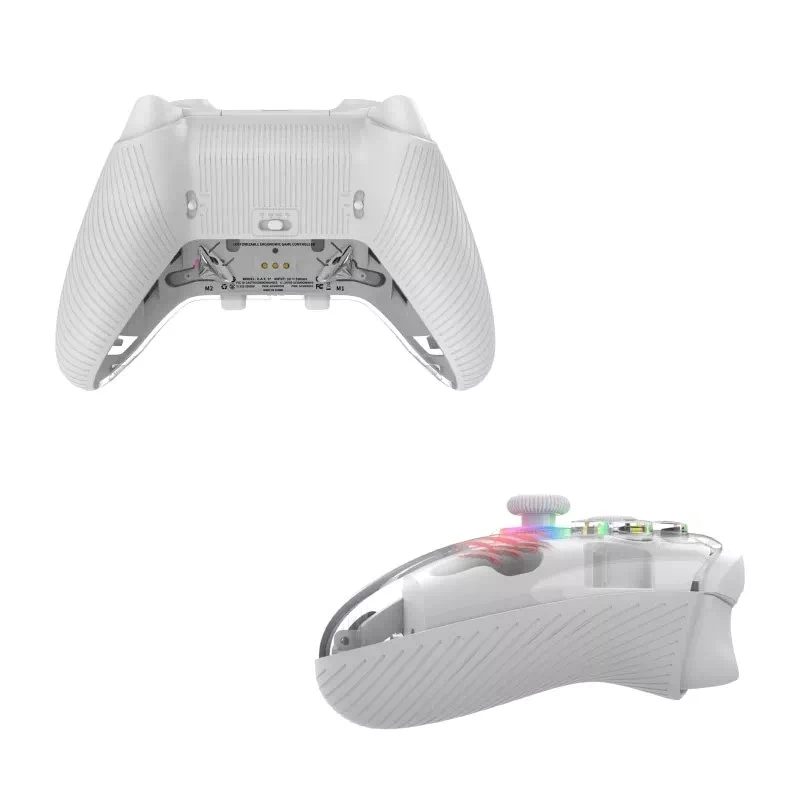 Žaidimų pultas Mad Catz C.A.T. 17 CUSTOMIZABLE – laidinis valdiklis su programuojamais mygtukais, ergonomiškas dizainas