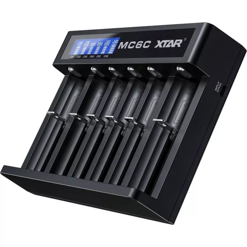 XTAR MC6C kroviklis šešių lizdų protingas cilindriniams Li‑jon akumuliatoriams, palaiko 18650/21700/AA, 5 V įėjimas, juodas